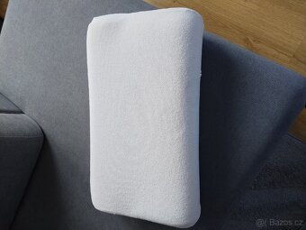 Anatomický polštář včetně potahu - 6