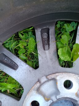 Disky s pneu bez škrábanců - 6