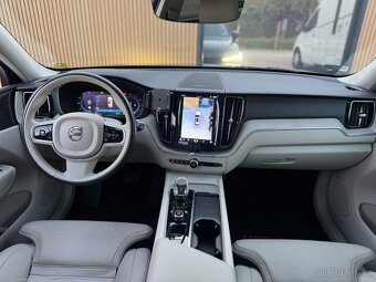 Volvo XC60 B4 mHEV Inscription AWD, Plna vybava, Masaz, Pano - 6