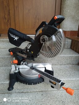 Prodám VELKOU pokosovou pilu s posuvem WOODSTAR -PRŮŘEZ cca - 6