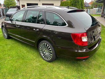 Škoda Superb 2 Face 2015 2.0 TDi 125kW DSG Laurin a Klement - 6