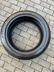 Použité letní pneu: 235/45/R19 - 4 kusy. RunFlat - 6