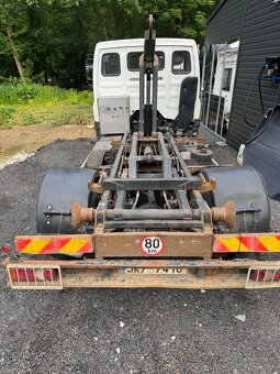 D90 cummins 107kw + jedna na náhradní díly - 6