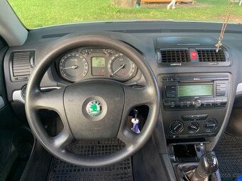 Škoda octavia II 1.6i 75kw - 6