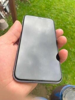 Apple iPhone 11 - 6