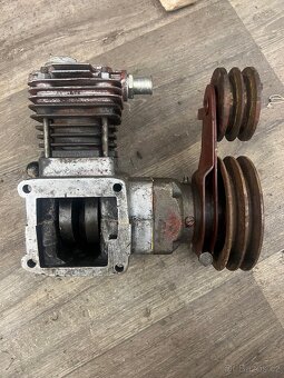 Kompresor UŘ-ll - 6