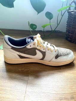 Jordan 1 Low Travis Scott Reverse Mocha – vel. 43 – velmi pě - 6