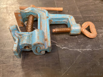 Svěrák stolní malý 400 kč - 6