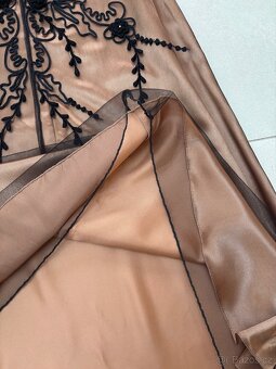 Dámské plesové šaty vel.38, zn. NIENTE - 6