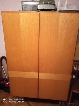 BUŽÍRKOVÝ KOŠ, RETRO lyže, RÁDIO , RETRO skříň - 6