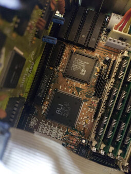 AT počítač JZD Slušovice TNS - RIVAL 286, AMD 386DX-40 - 6