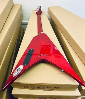 Elektrická kytara Fokus Flying red model 25 - 6