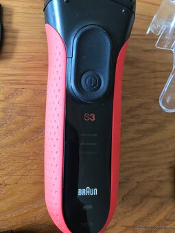holící strojek Braun S3 series 3030s - TOP STAV - jako nový - 6