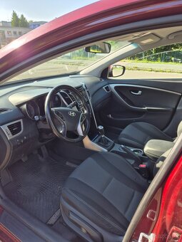 Hyundai i30 1,6 nafta - 6