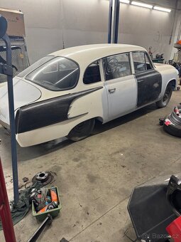 Tatra 603 - 6