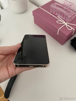 Samsung Galaxy S23+ - 6