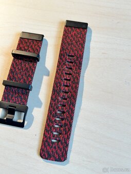 Garmin Quickfit 22mm červený nylonový - 6