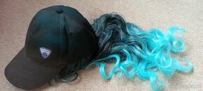 Nová kšiltovka s vlasy - 6