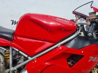 Ducati 748 - 6