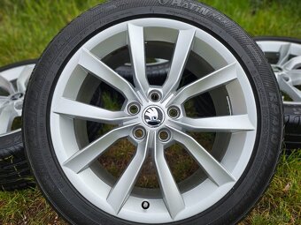 Kompletní letní Alu kola Škoda MODUS - 235/45 R18 - 5x112 - 6