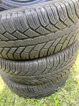 Zimni sadu pneu Semperit 205/60 R16, 6,3mm - 6