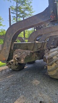 Vyvážecí souprava JOHN DEERE 1010E pevná kabina - 6