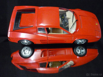 Ferrari Testarossa 1984 červené Bburago 1/18 - 6