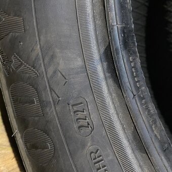 Zimní pneu 225/55 R17 101T Goodyear 8mm - 6