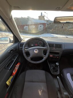 Volkswagen Golf IV - 6
