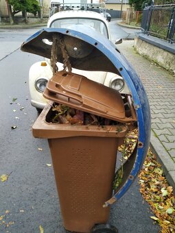 Prodám P P P blatník na vw brouk - 6