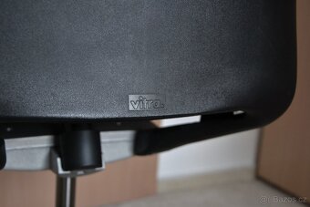 Kancelářská židle - Vitra ID Soft pc 22 500,- - 6