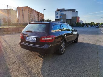 Mercedes-Benz W212 E200 - 6