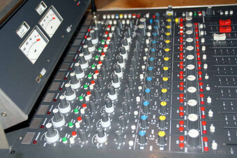 Mixážní pult STUDER 961, 10kanálový, pro vysílání a studio, - 6