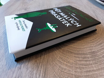 Agatha Christie – Pět malých prasátek (2025), jako nová - 6