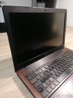 Herní ASUS F550V - Intel i5 7300HQ, nVidia GTX 950m, 8GB RAM - 6