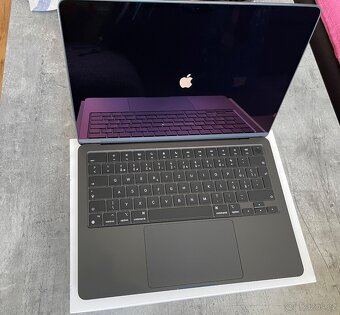 Nový Macbook air M2 13’ 256/16gb - 6