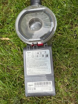 DYSON V8 - 6