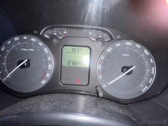 Oktávka 2 .2lit .110kw fsi rok 2006 - 6
