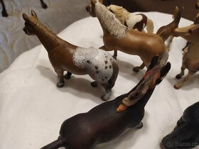 12.Koně zn. Schleich v hezkém stavu - 6