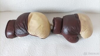 Staré kožené boxerské rukavice - 6