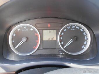 ŠKODA FABIA 2 1.4 16V 63KW R.2009 SERVISNÍ KNÍŽKA - 6