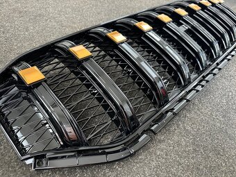 Hyundai SantaFe maska - 6