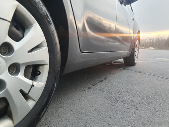 Hyundai IX 20 1.4 CRDI 57kw NOVÁ STK - 6