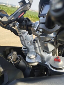 Triumph Tiger 800 xca - 6