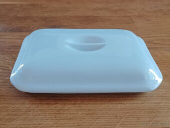 PORCELÁNOVÁ ZAPÉKACÍ DÓZA - 6