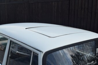 Mercedes-Benz W111 220b - 6