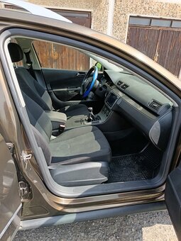 Volkswagen Passat - 6