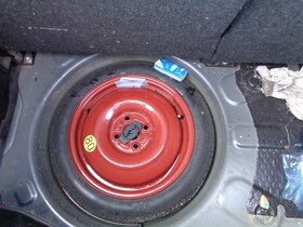 Suzuki swift 1,3i 67,3kw, Rozprodám na náhradní díly - 6