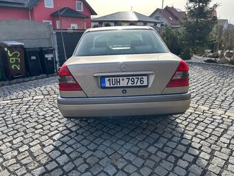 Prodám Mercedes C - 6