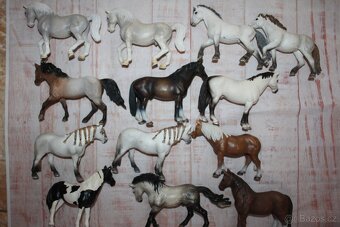 Figurky koní Schleich V - 6